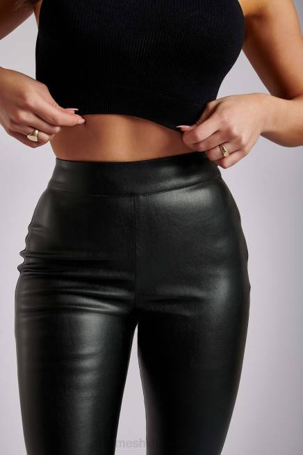 Kleidung Meshki Shayla Skinny-Hose aus Kunstleder mit Schlitz Schwarz 2F8B1340