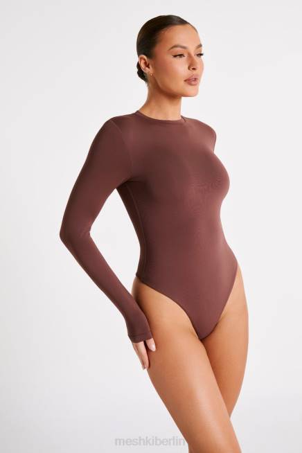 Kleidung Meshki Delilah-Body aus recyceltem Nylon mit langen Ärmeln und Rundhalsausschnitt Mokka 2F8B774