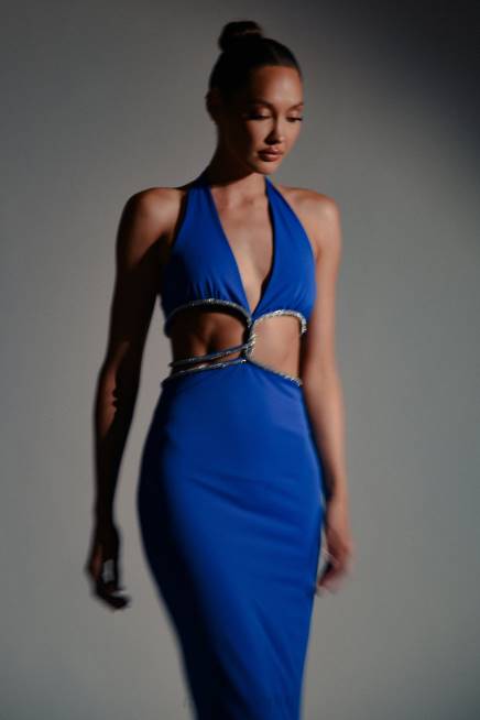 Kleidung Meshki Nicha diamantbesetztes Maxikleid mit Cut-Outs Kobaltblau 2F8B701