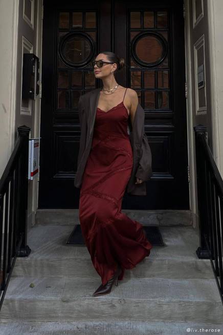 Kleidung Meshki Prue-Maxikleid aus gespleißter Spitze Kirschschokolade 2F8B508