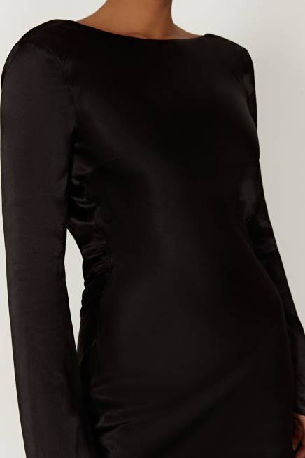 Kleidung Meshki Davina Satin-Minikleid mit langen Ärmeln Schwarz 2F8B272