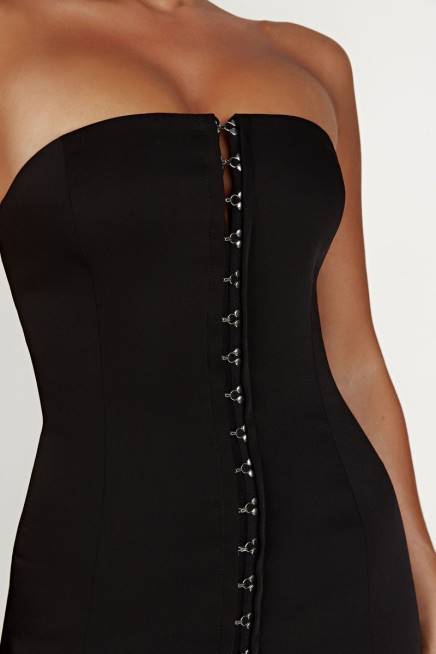 Kleidung Meshki Ornella Minikleid mit Haken und Ösen Schwarz 2F8B742