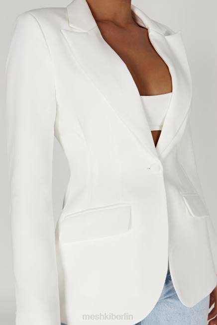 Kleidung Meshki Helda taillierter Blazer mit taillierter Taille Weiß 2F8B1626