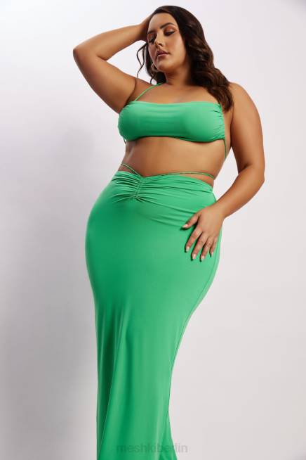 Kleidung Meshki Bernsteinfarbenes, gerüschtes Neckholder-Crop-Top Grün 2F8B1200