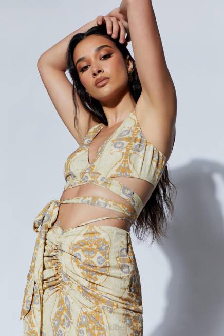 Kleidung Meshki Ramona funktionelles Wickel-Crop-Top persischer Druck 2F8B1127