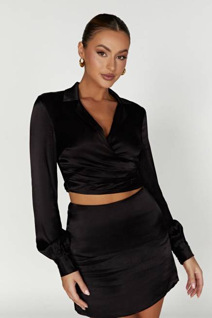 Kleidung Meshki Amia Satin-Wickelhemd Schwarz 2F8B931