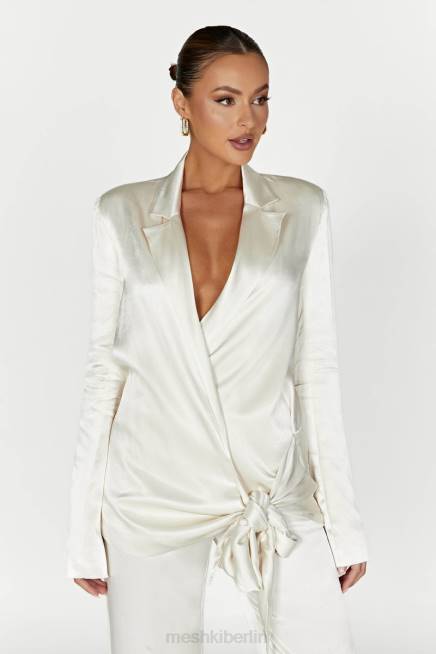 Kleidung Meshki Blazerjacke aus Aspyn-Satin Elfenbein 2F8B1653