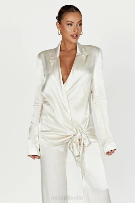Kleidung Meshki Blazerjacke aus Aspyn-Satin Elfenbein 2F8B1653
