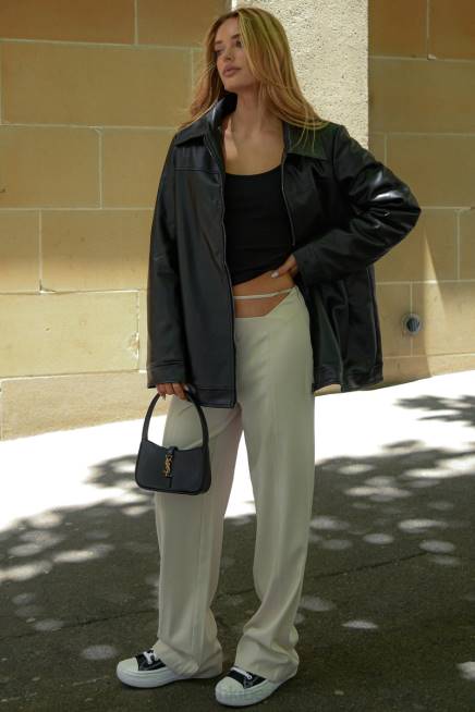 Kleidung Meshki Fliegerjacke aus Savannah-Kunstleder Schwarz 2F8B1648