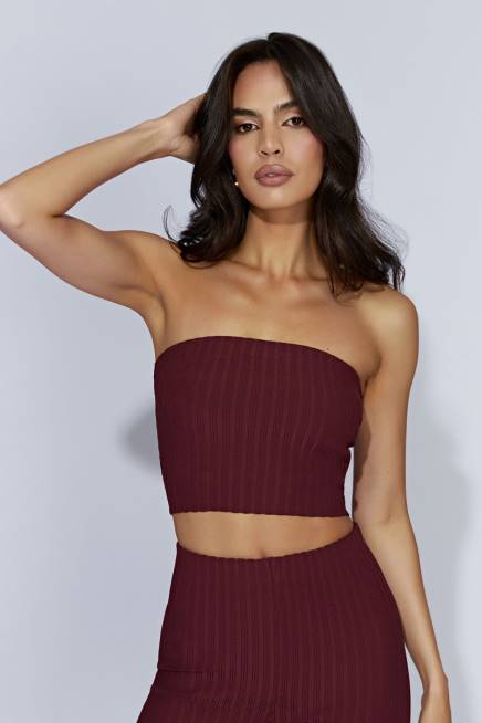 Kleidung Meshki Jordi trägerloses Strickoberteil Kirschschokolade 2F8B1012