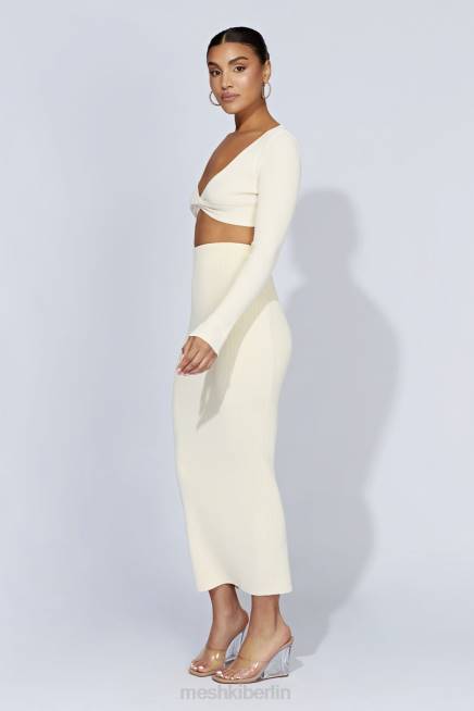 Kleidung Meshki Kaesha langärmliges Strickoberteil mit verdrehter Vorderseite Knochen 2F8B970