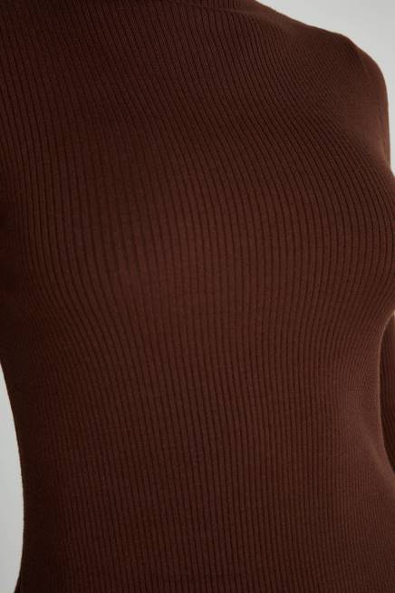 Kleidung Meshki Jovie übergroßer Strickpullover Haselnuss 2F8B823